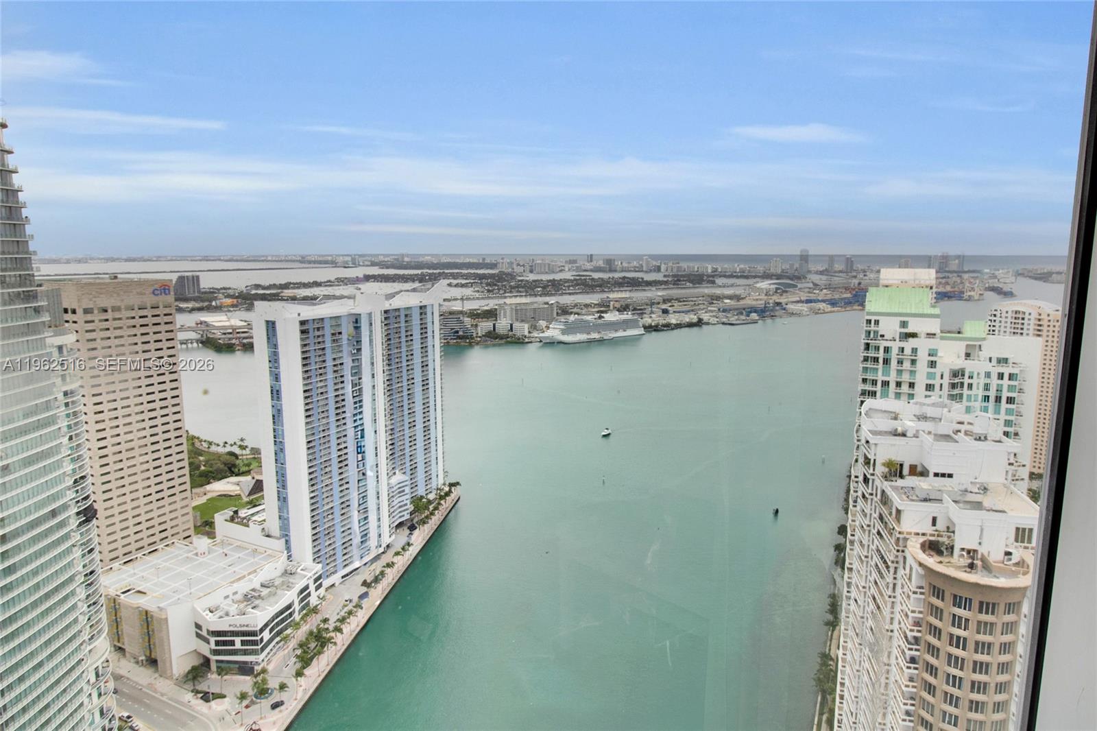 465 Brickell Ave #5102
