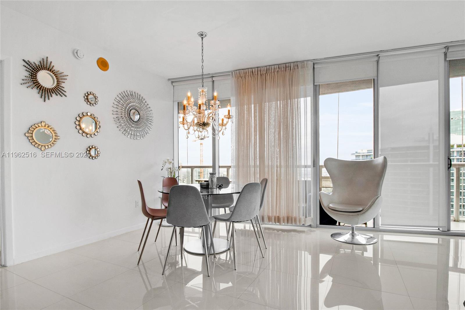 image Icon Brickell I17