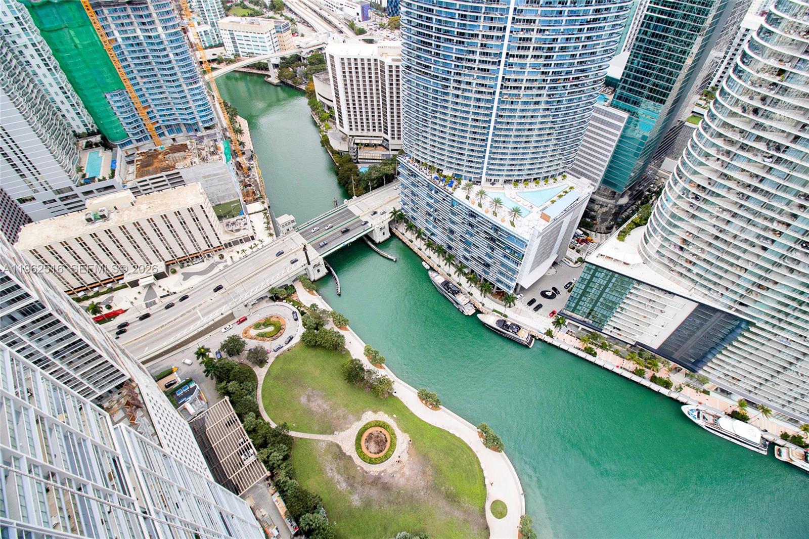 image Icon Brickell I1