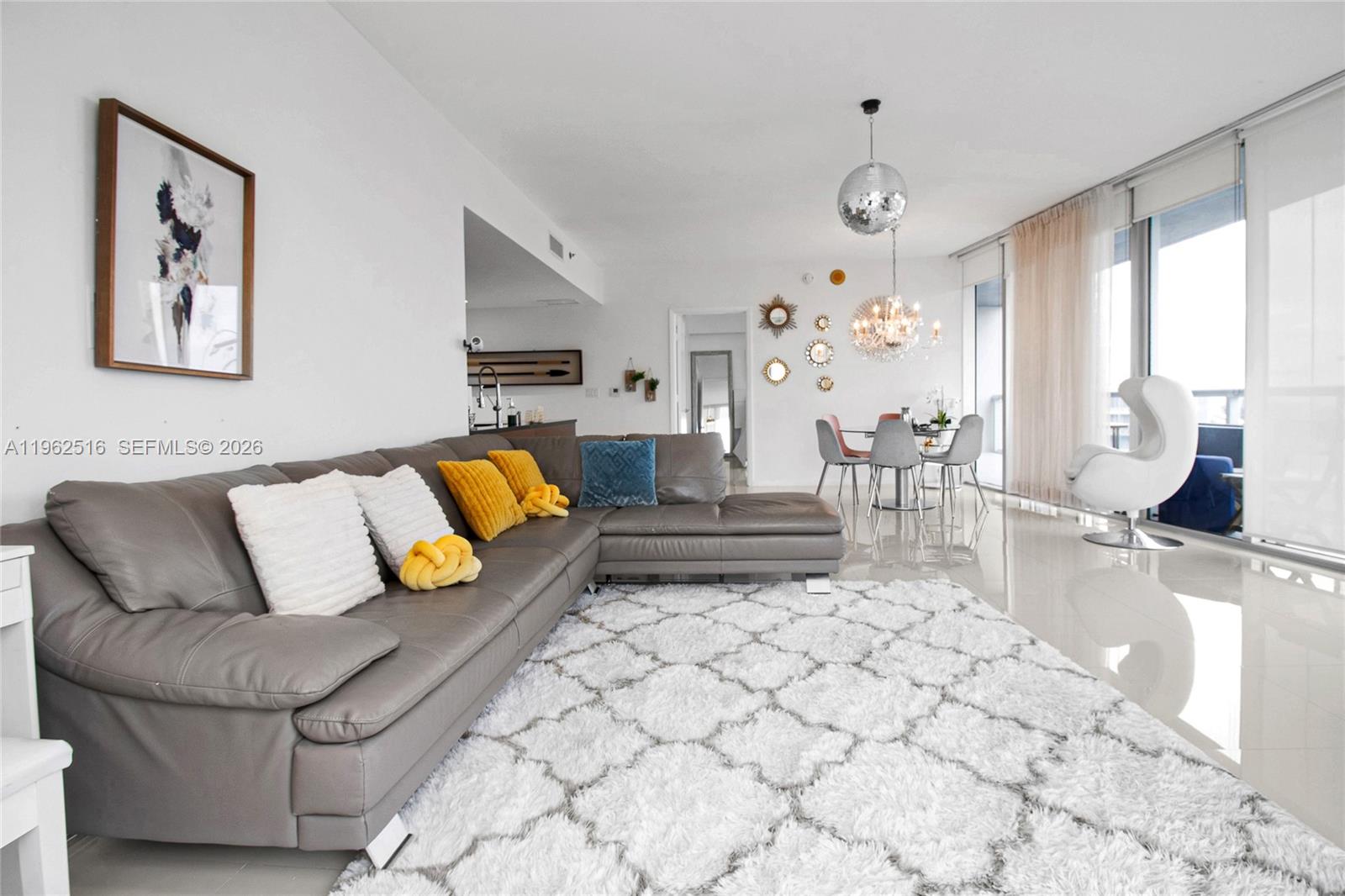 image Icon Brickell I20