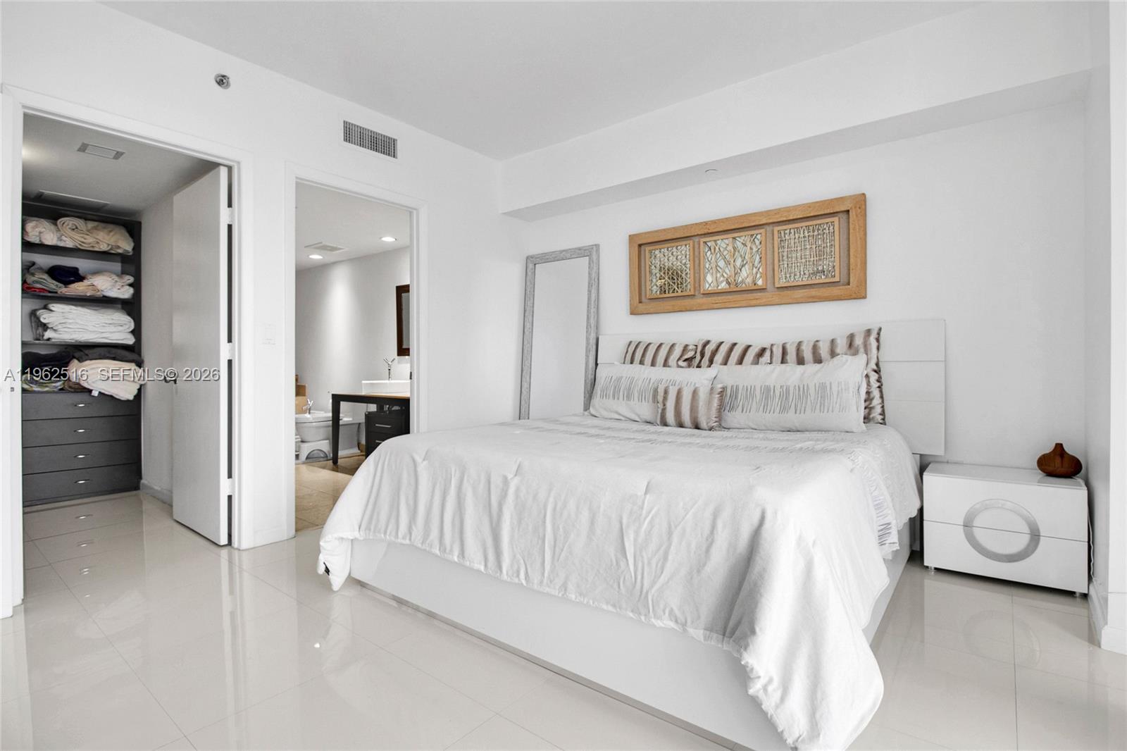 image Icon Brickell I5