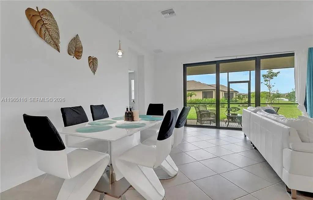 3426 Menores Way Fort Myers, FL 33905