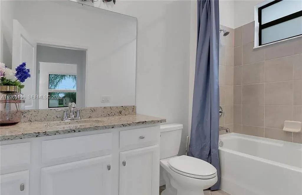 3426 Menores Way Fort Myers, FL 33905