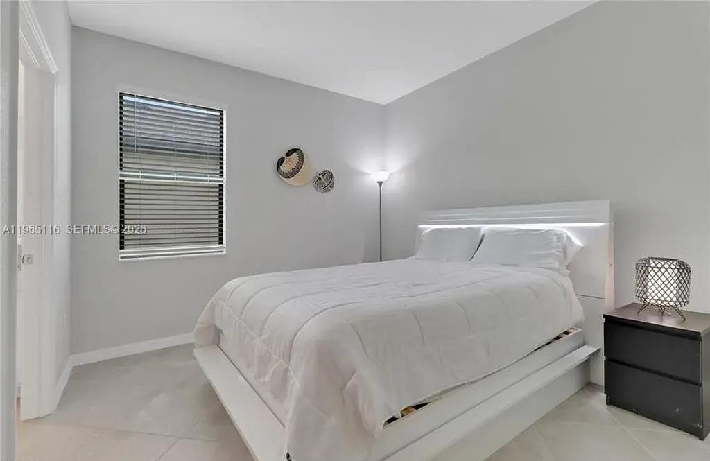 3426 Menores Way Fort Myers, FL 33905