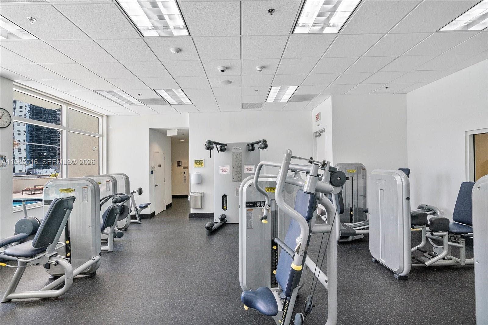 1200 N Brickell Bay Dr #2222 Miami, FL 33131