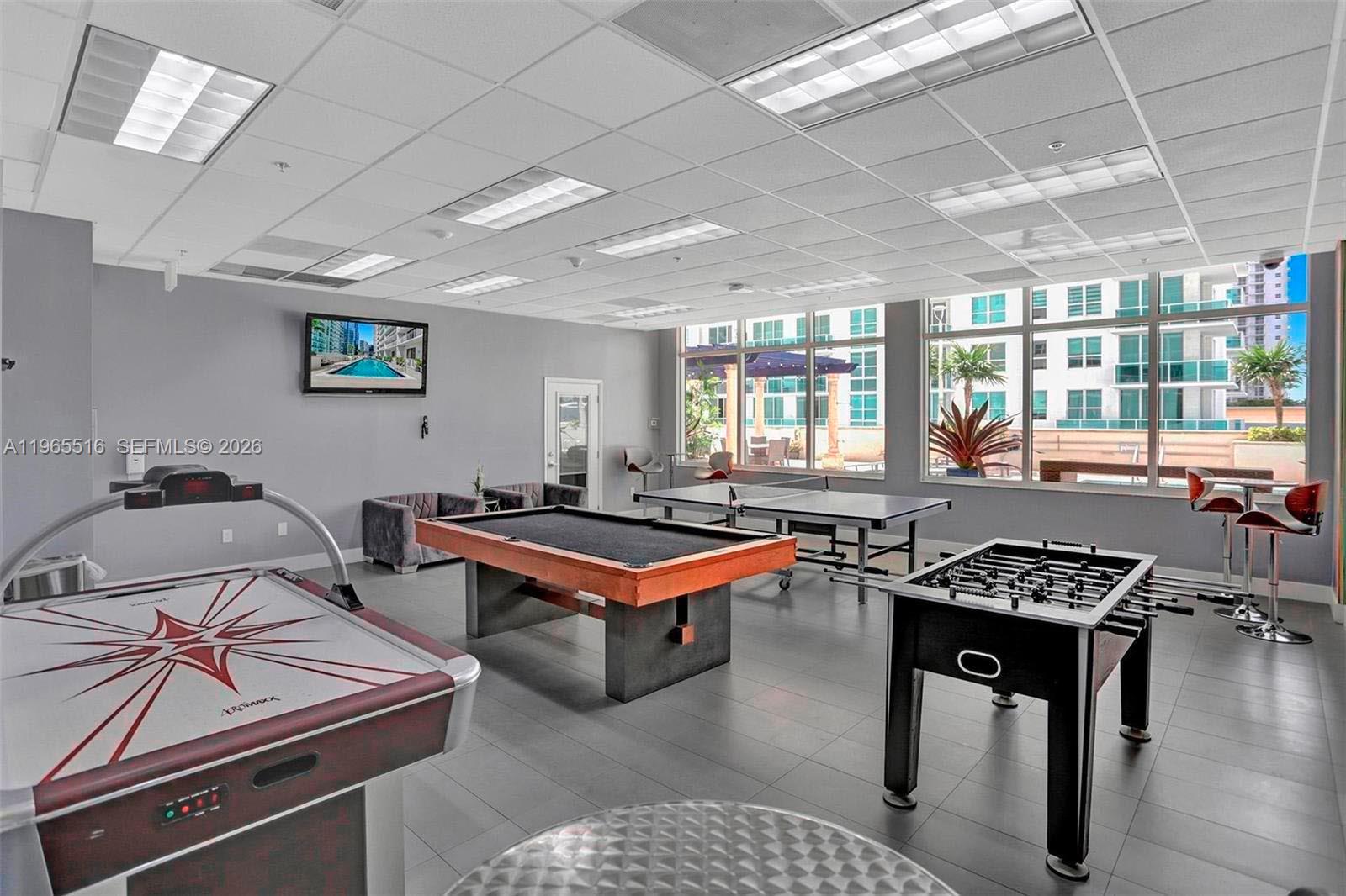 1200 N Brickell Bay Dr #2222 Miami, FL 33131