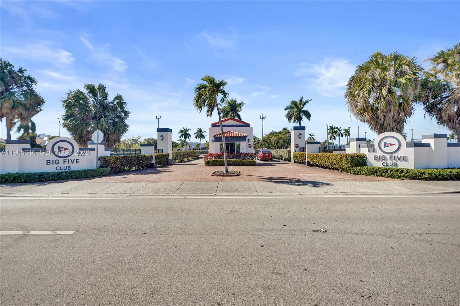 471 SW 92nd Psge Miami, FL 33174