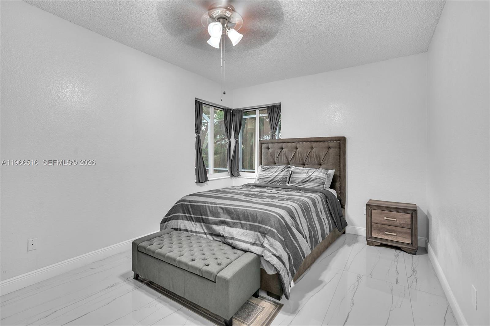 544 NW 159th Ln Pembroke Pines, FL 33028