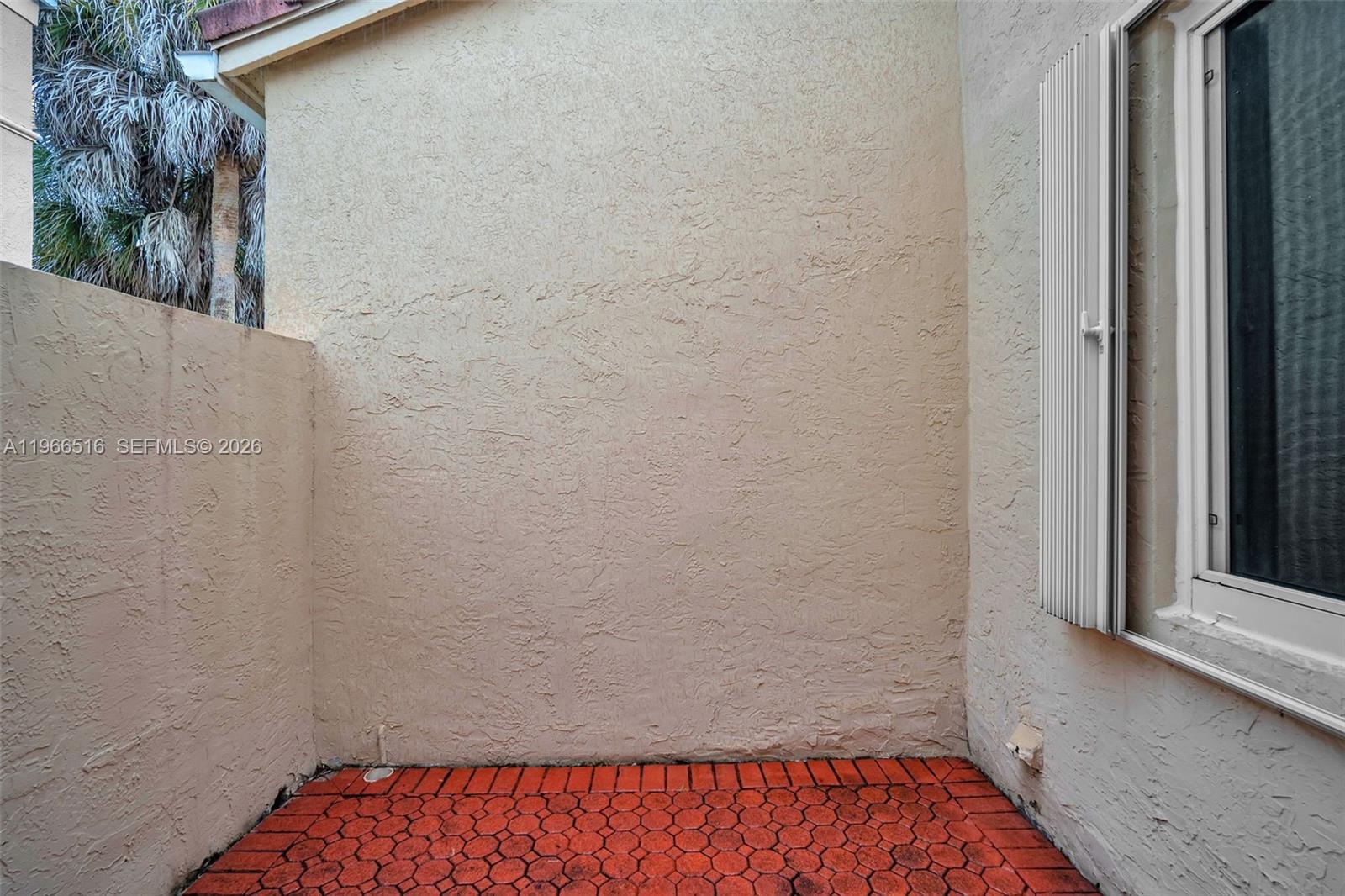 544 NW 159th Ln Pembroke Pines, FL 33028