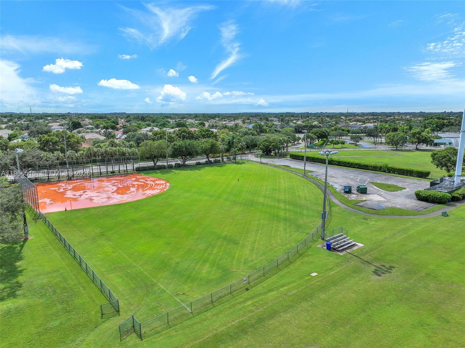 544 NW 159th Ln Pembroke Pines, FL 33028