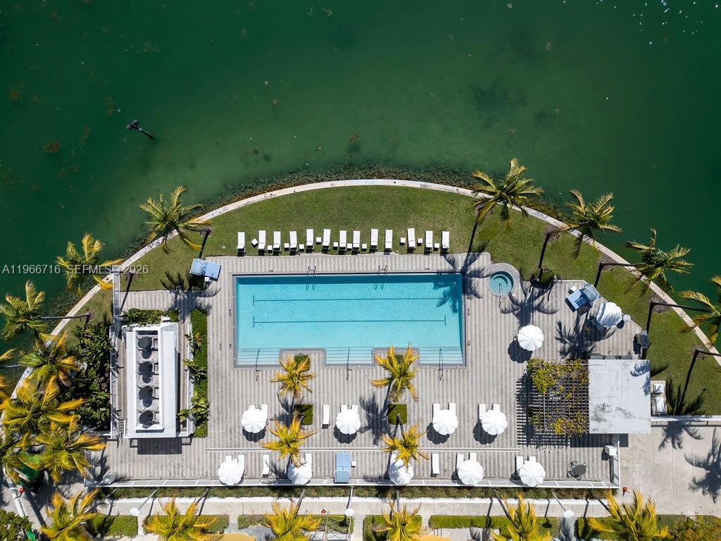 6103 Aqua Ave #702 Miami Beach, FL 33141