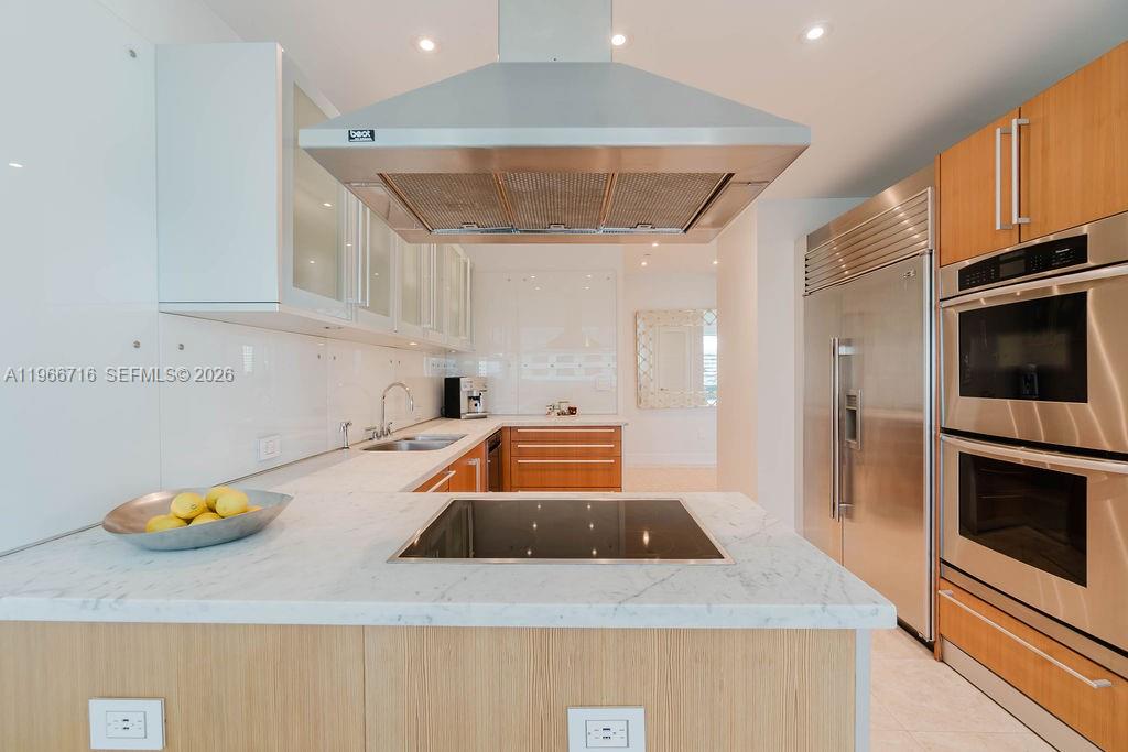 6103 Aqua Ave #702 Miami Beach, FL 33141