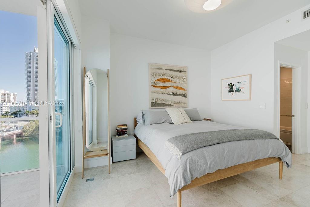 6103 Aqua Ave #702 Miami Beach, FL 33141