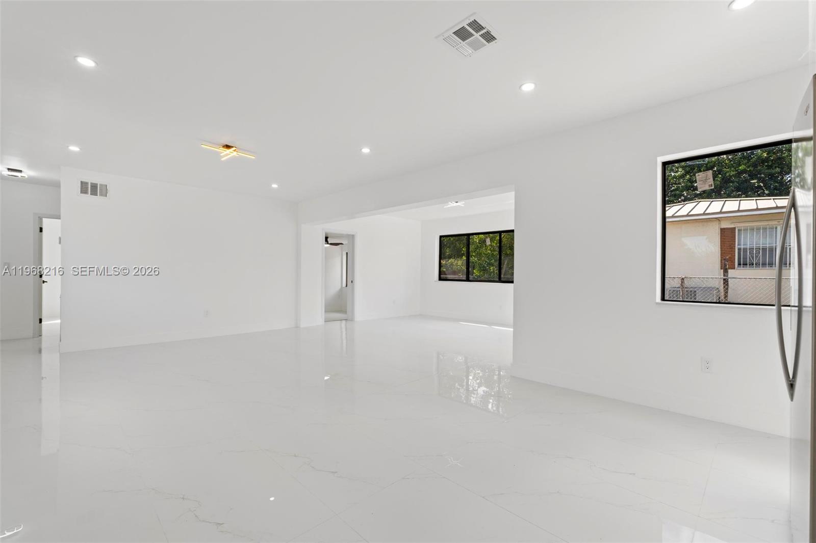 14950 NE 2nd Ave Miami, FL 33161