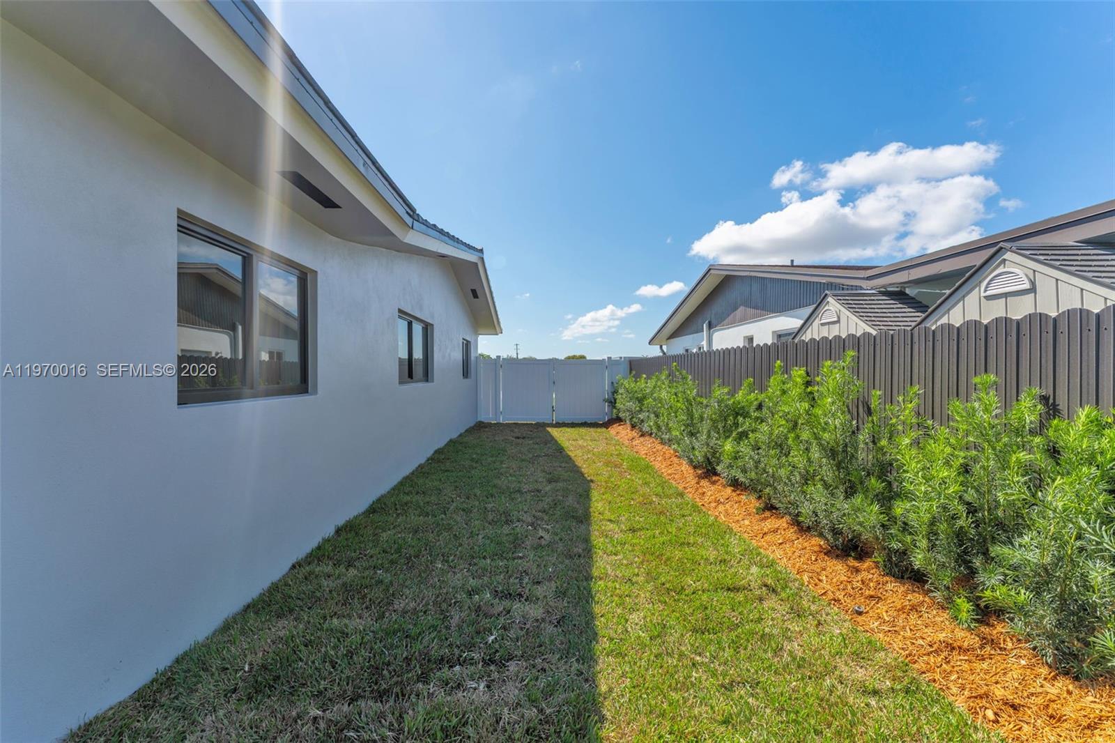 9381 SW 62nd St Miami, FL 33173