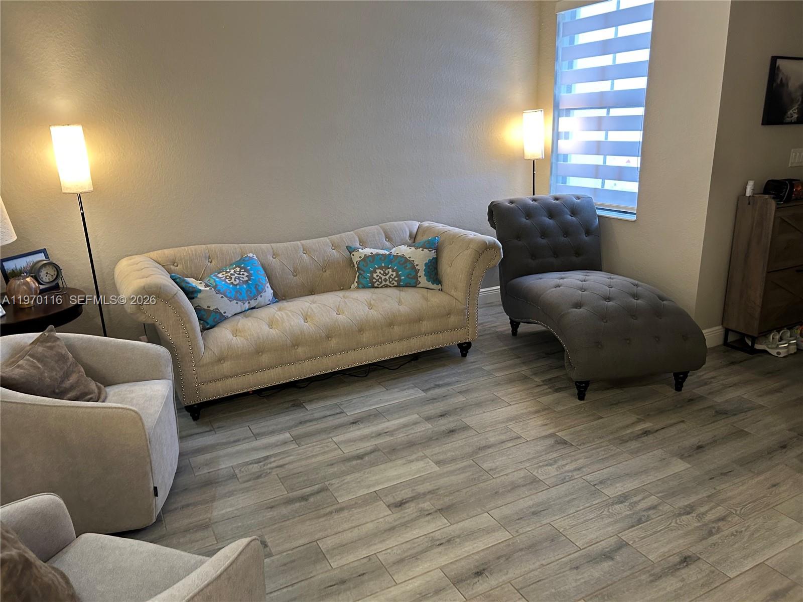 10371 W 33rd Ct Hialeah, FL 33018