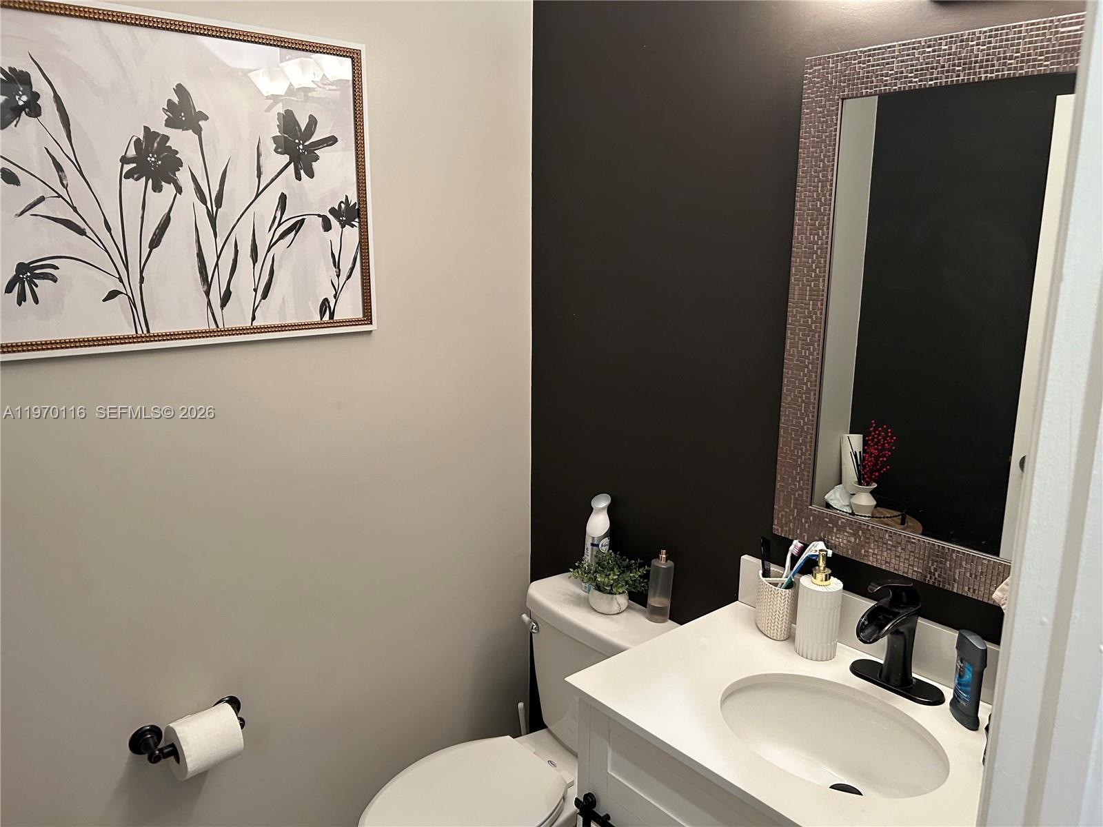 10371 W 33rd Ct Hialeah, FL 33018