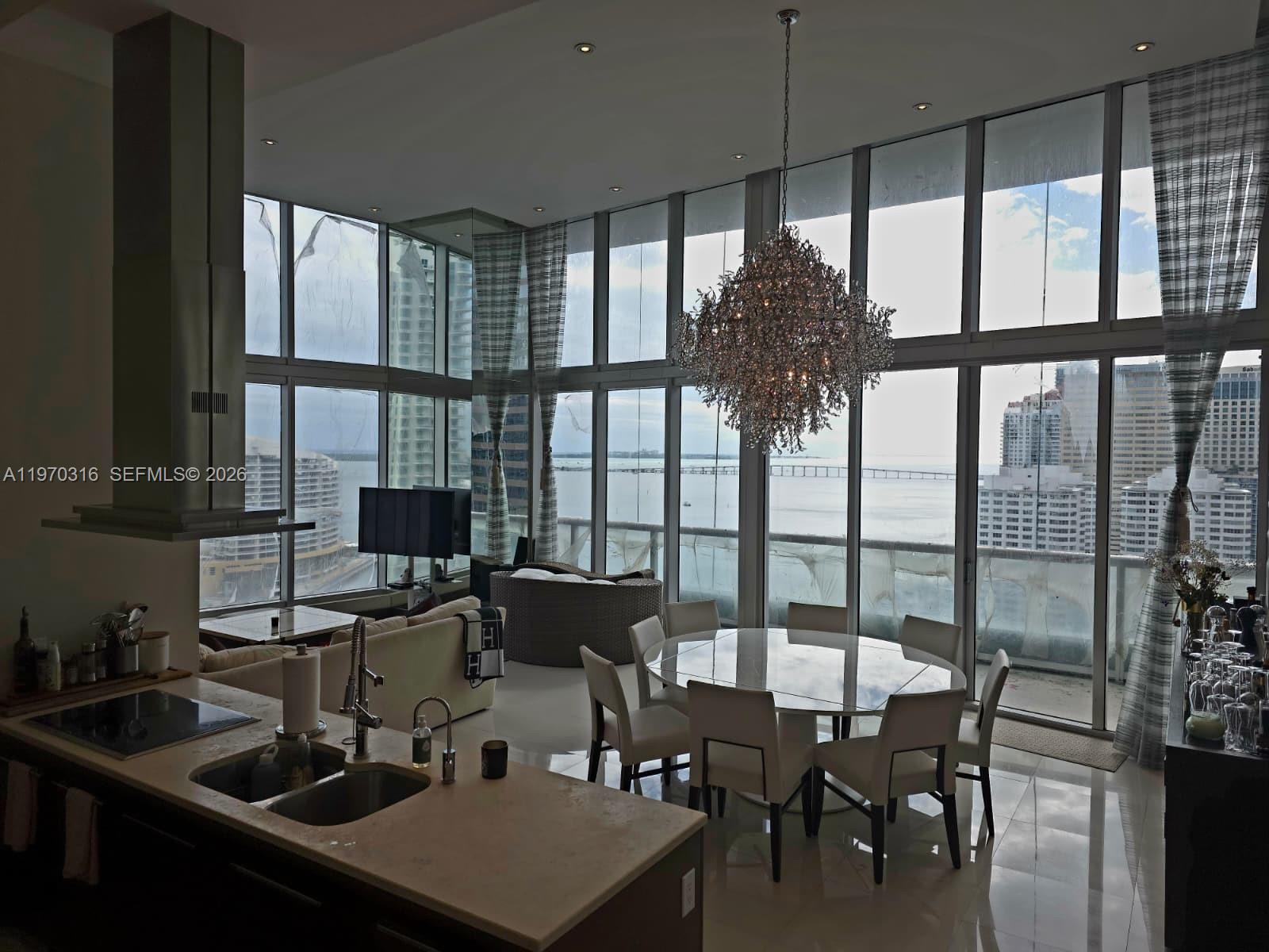 image Icon Brickell II3