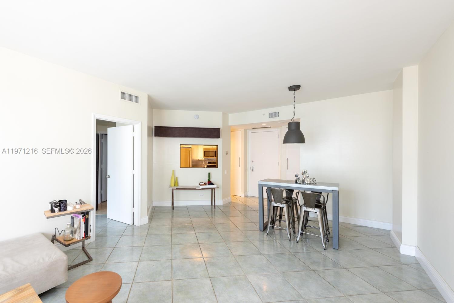 888 Brickell Key Dr #2201 Miami, FL 33131