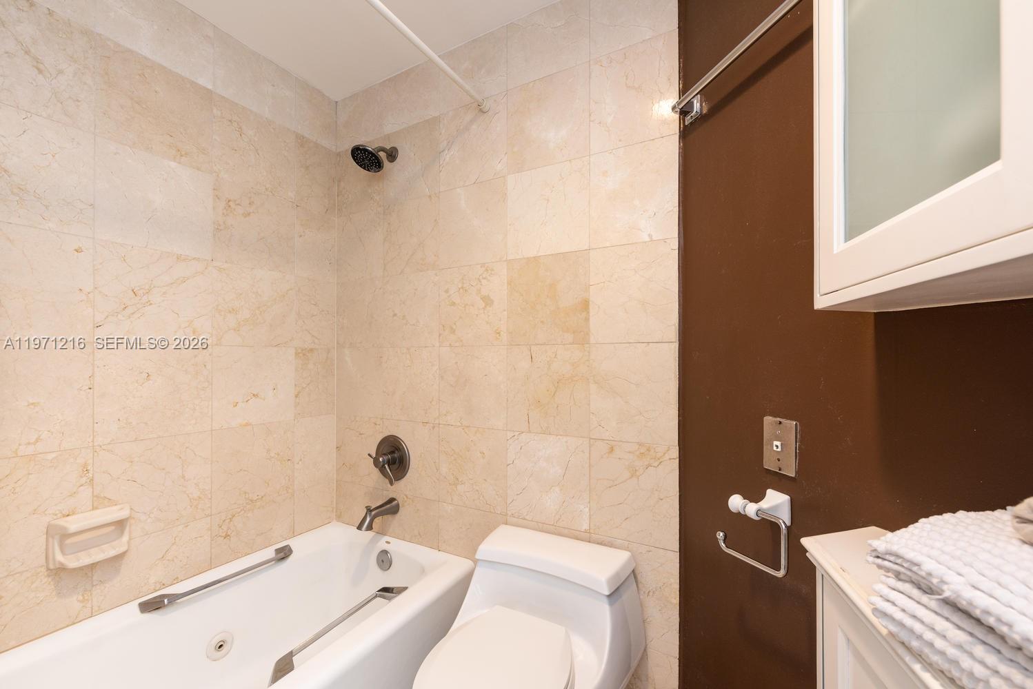 888 Brickell Key Dr #2201 Miami, FL 33131