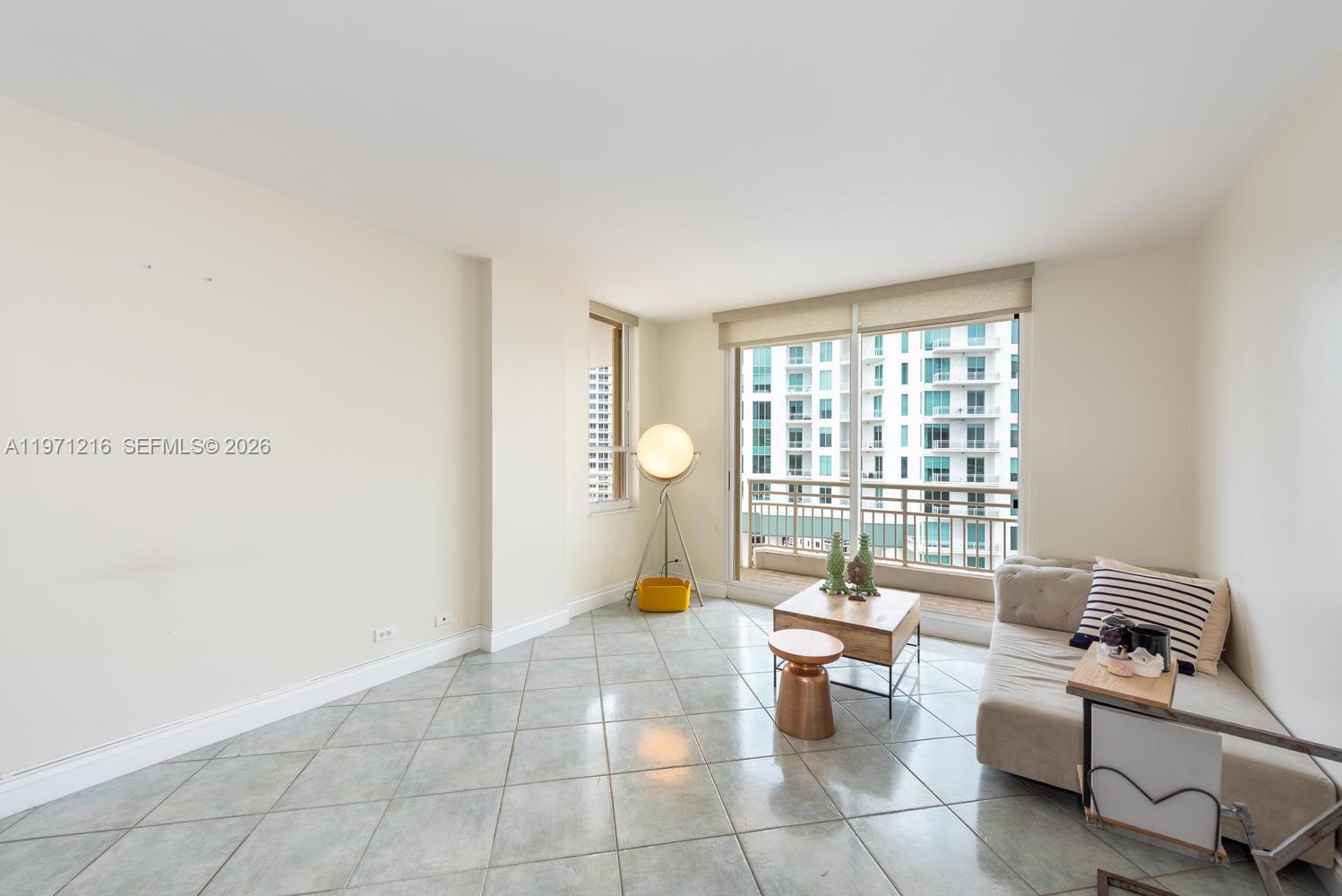 888 Brickell Key Dr #2201 Miami, FL 33131