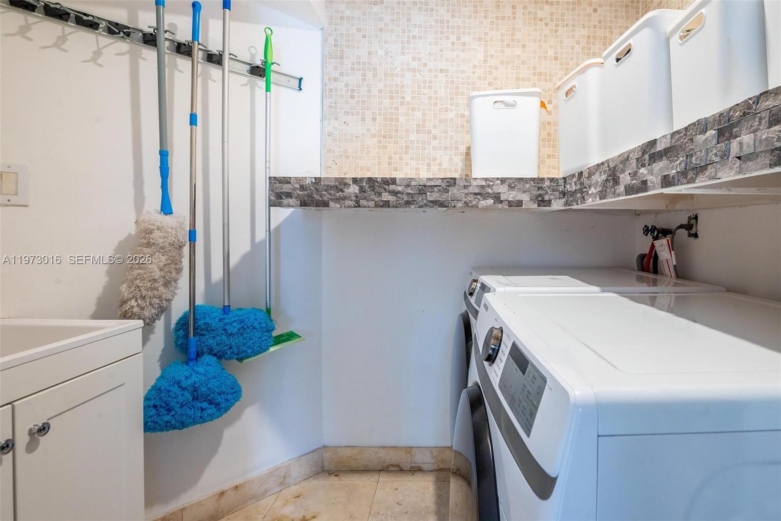 5186 NW 106th Ave Doral, FL 33178