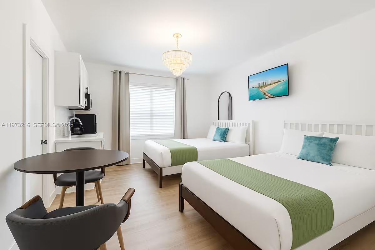 3025 Indian Crk Dr #209