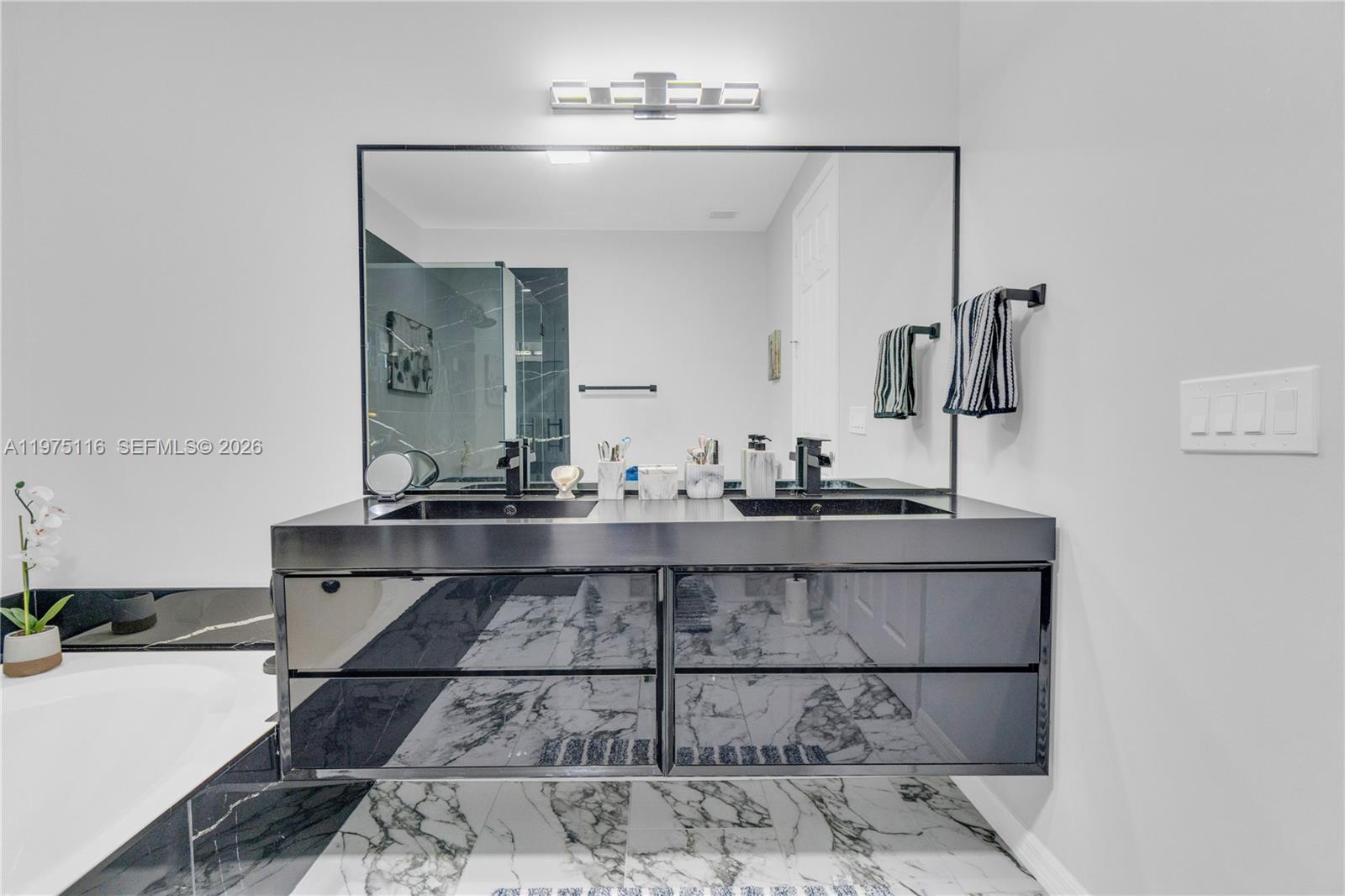 1019 W Longport Cir #5A Delray Beach, FL 33444