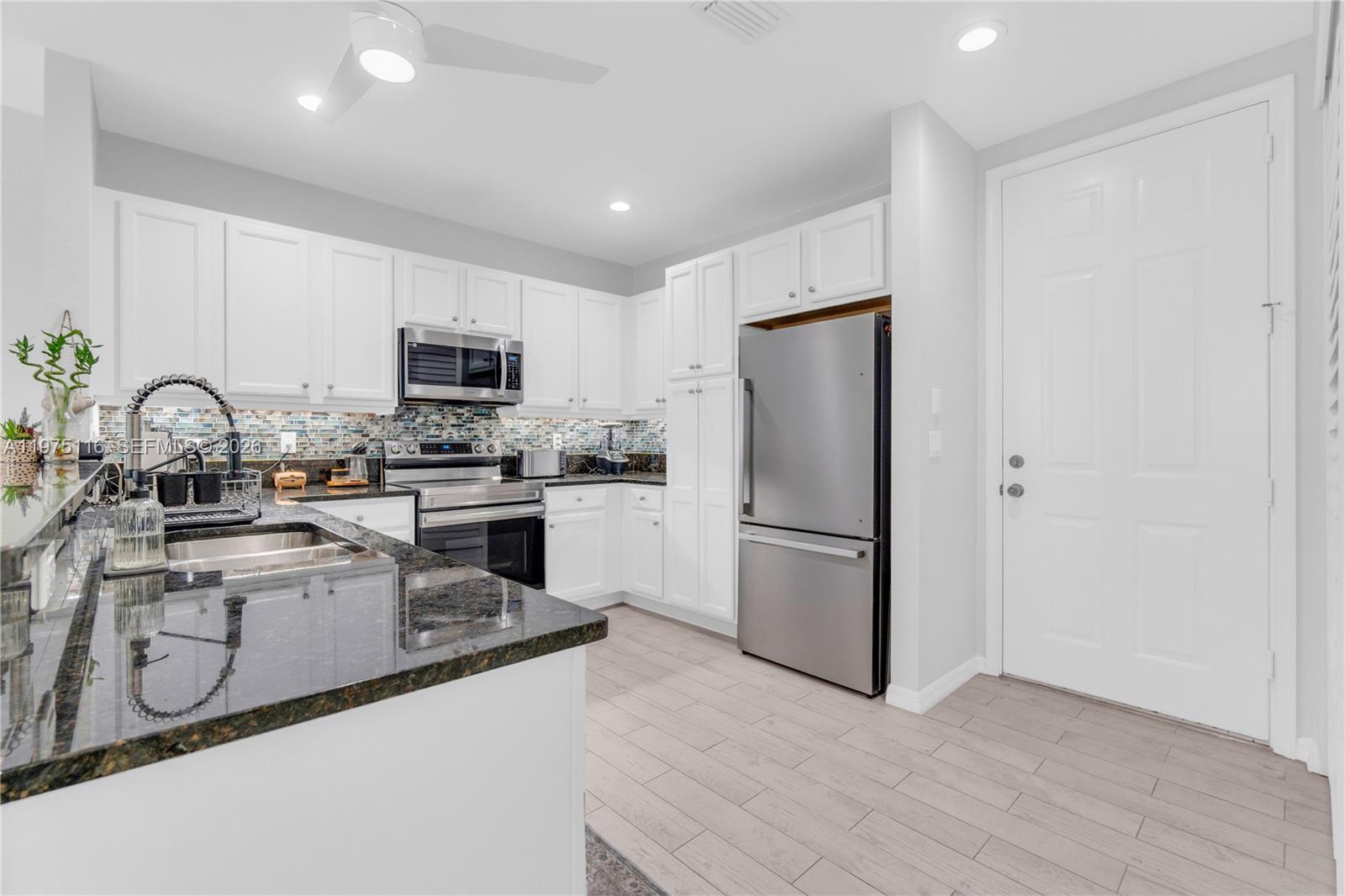 1019 W Longport Cir #5A Delray Beach, FL 33444