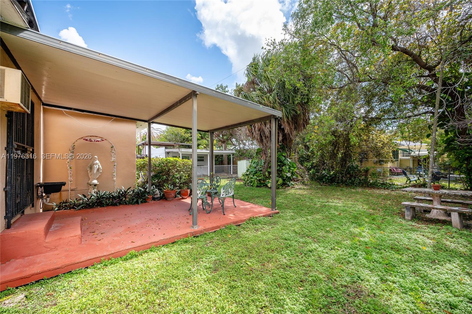 1780 SW 23rd St Miami, FL 33145