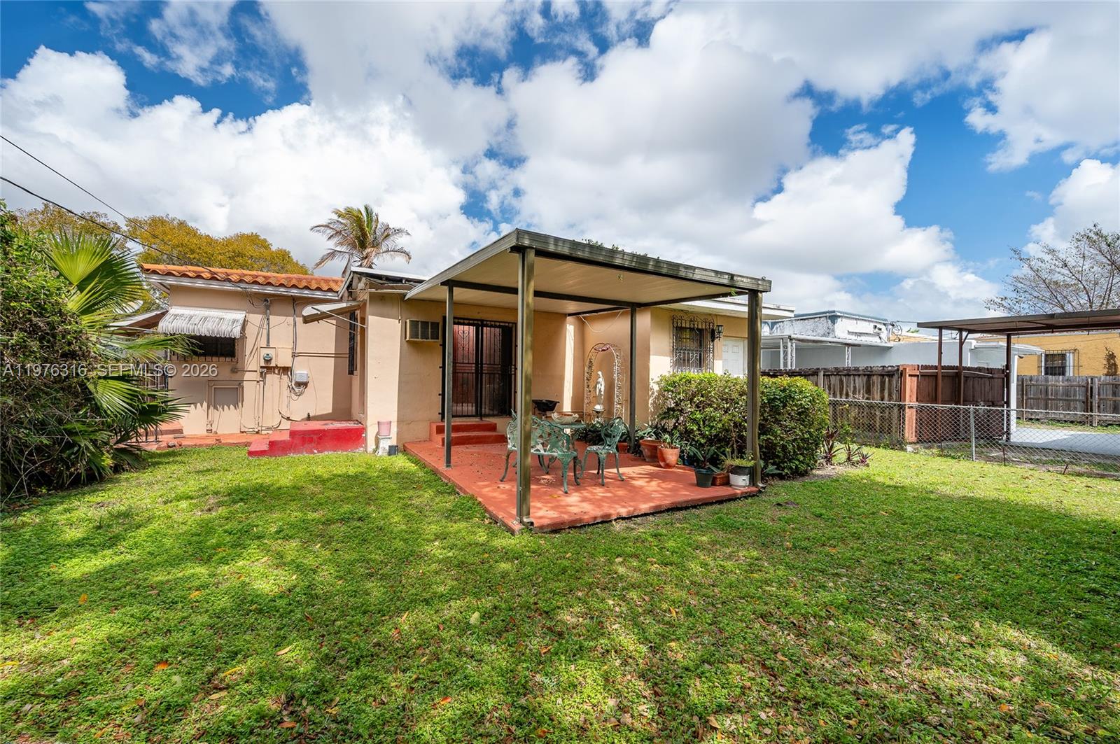 1780 SW 23rd St Miami, FL 33145