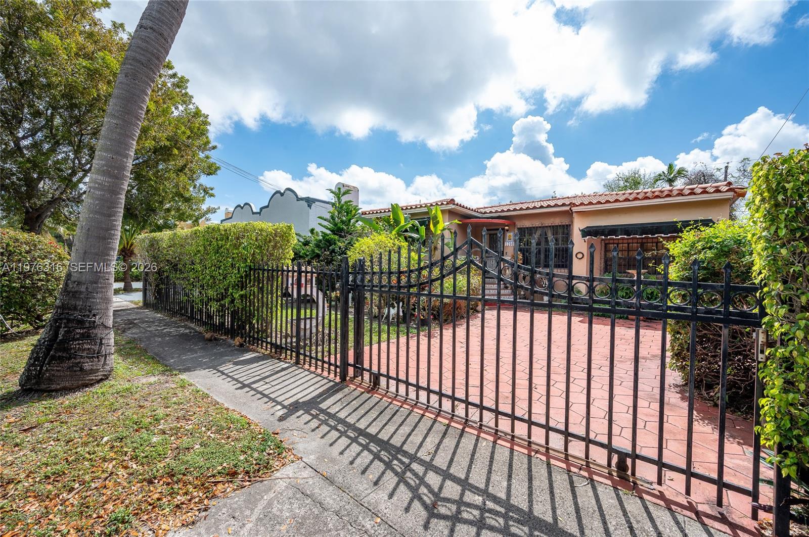 1780 SW 23rd St Miami, FL 33145