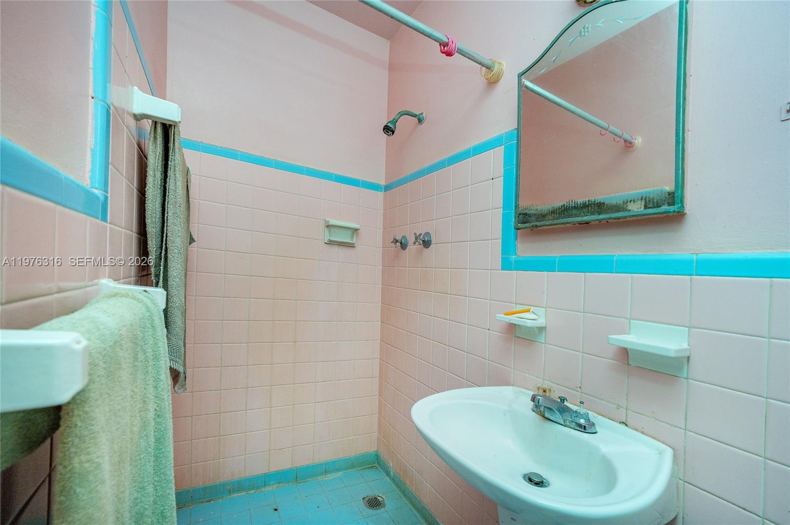 1780 SW 23rd St Miami, FL 33145