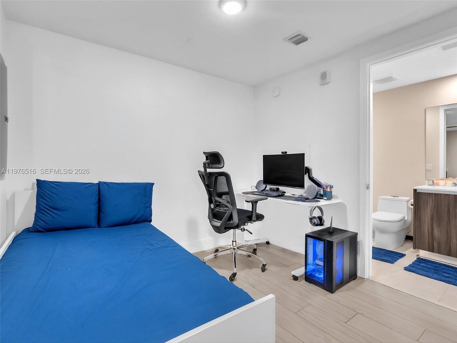 image Aria on the Bay31