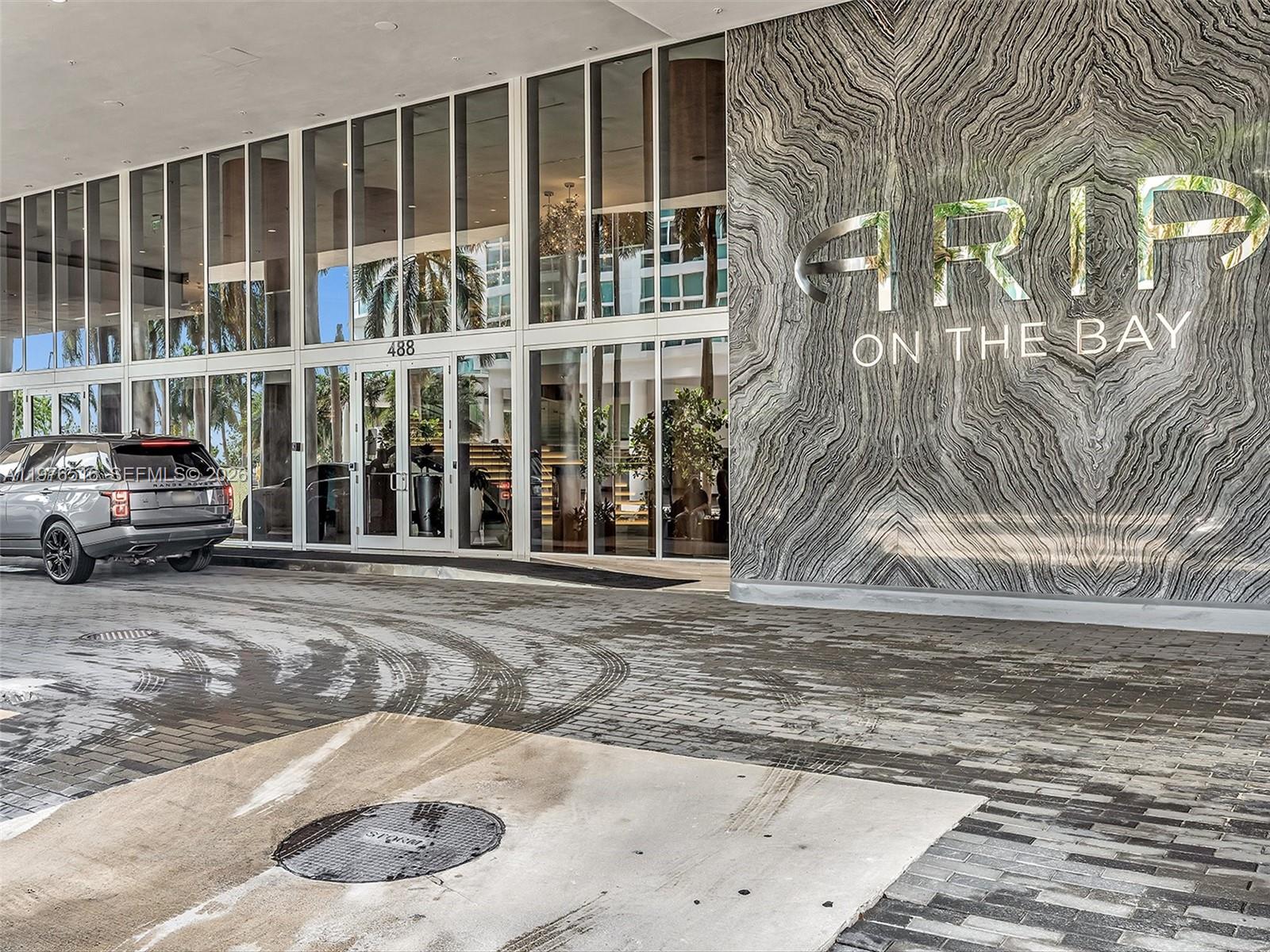 image Aria on the Bay74