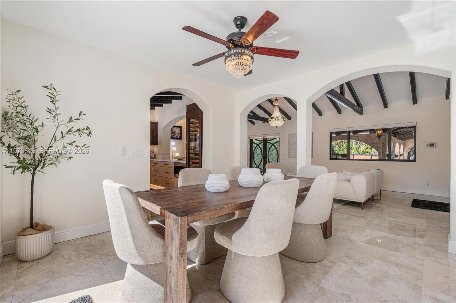 5135 Alton Rd Miami Beach, FL 33140