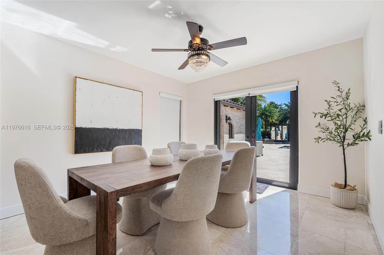 5135 Alton Rd Miami Beach, FL 33140