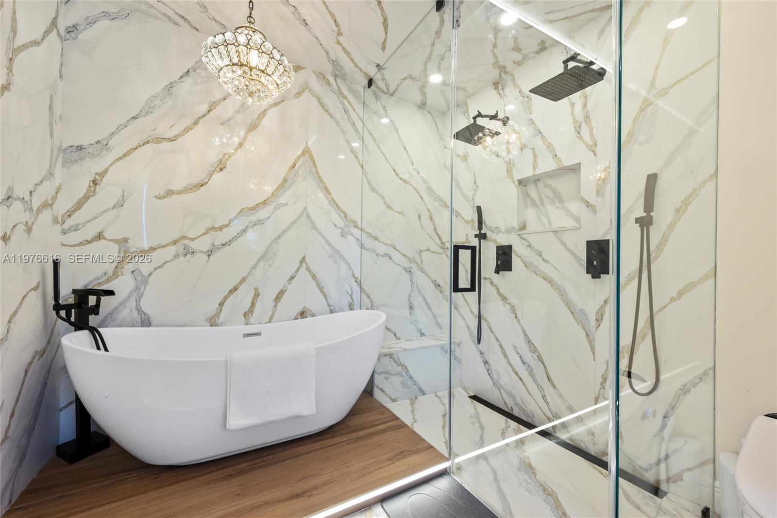 5135 Alton Rd Miami Beach, FL 33140