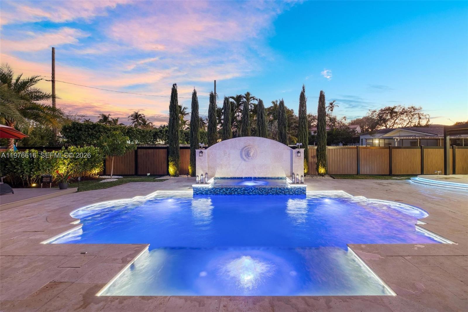 5135 Alton Rd Miami Beach, FL 33140