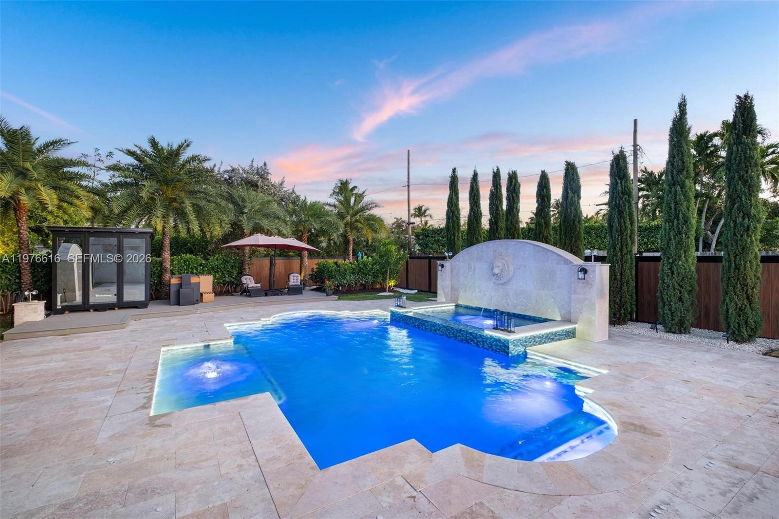 5135 Alton Rd Miami Beach, FL 33140