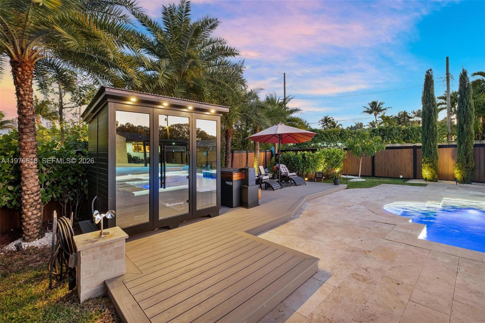 5135 Alton Rd Miami Beach, FL 33140