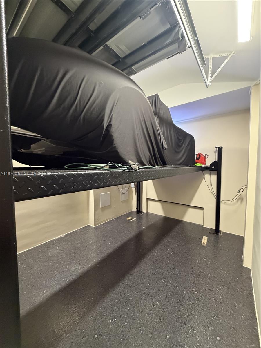 5135 Alton Rd Miami Beach, FL 33140