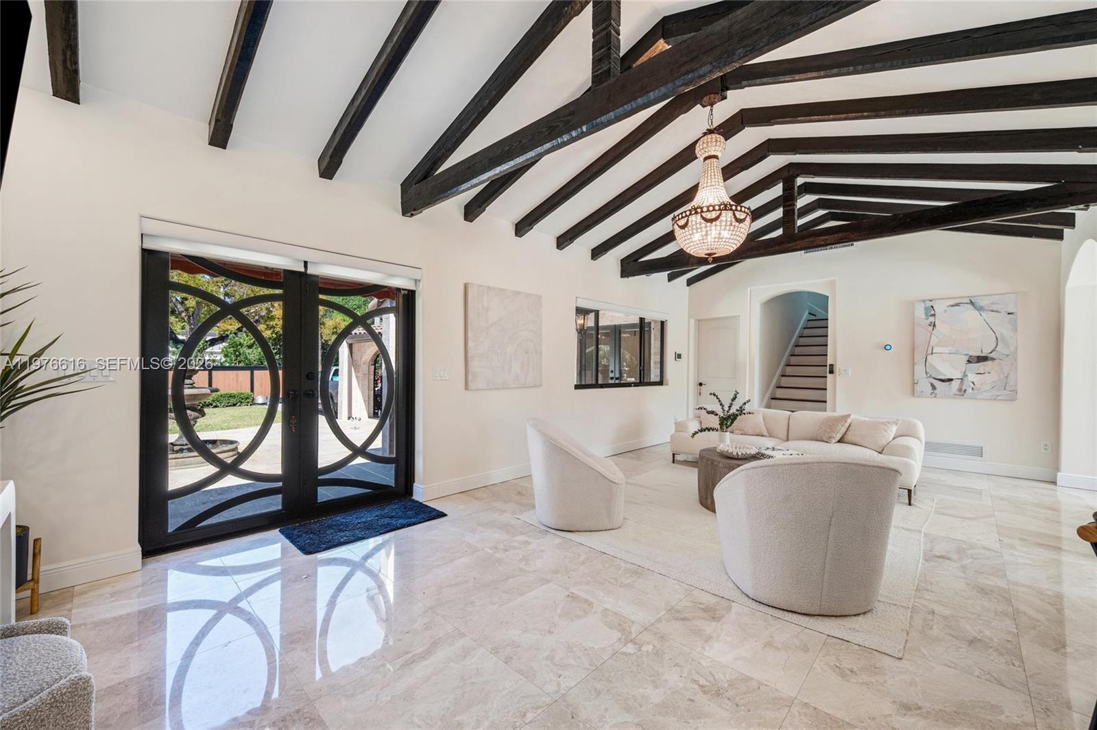 5135 Alton Rd Miami Beach, FL 33140