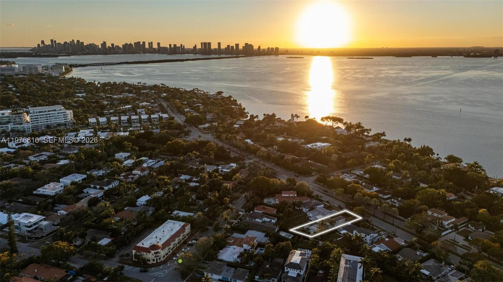 5135 Alton Rd Miami Beach, FL 33140