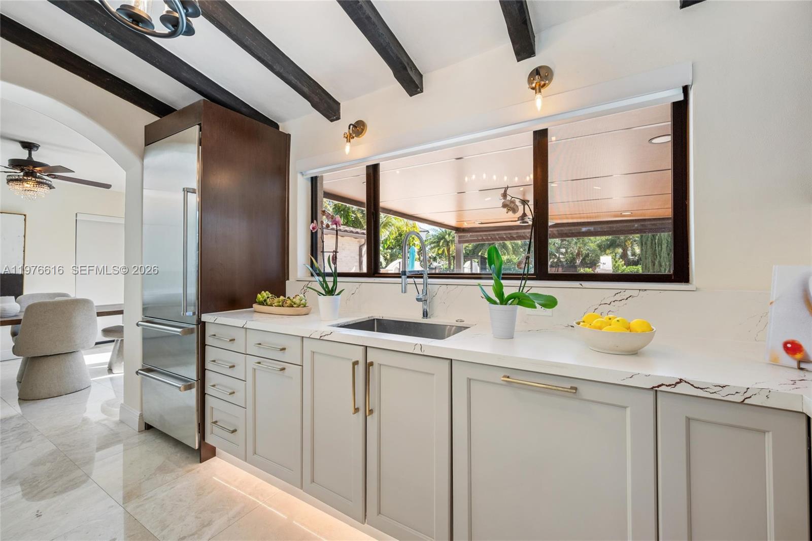 5135 Alton Rd Miami Beach, FL 33140