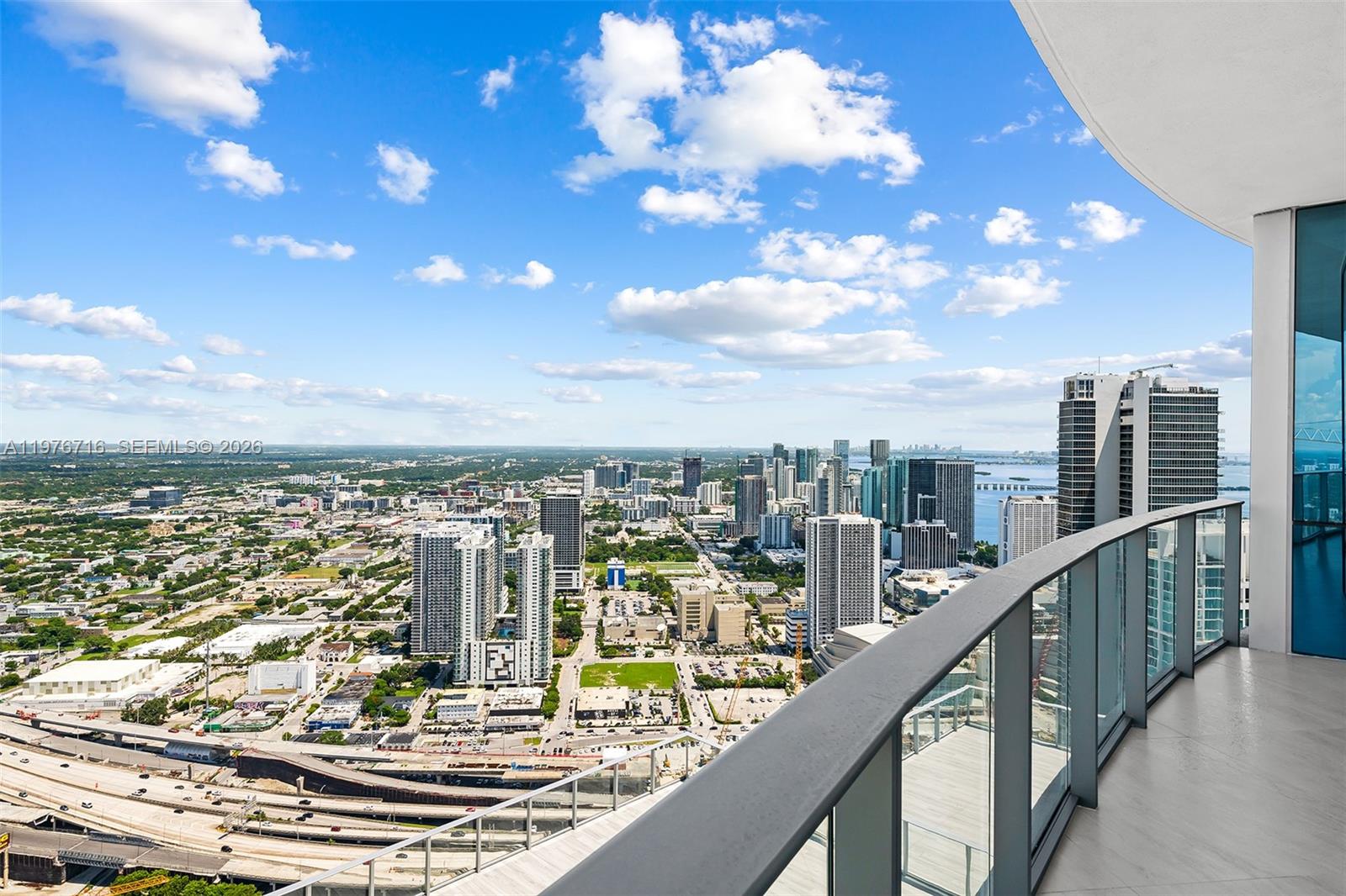 851 NE 1st Ave #PH 5402 Miami, FL 33132