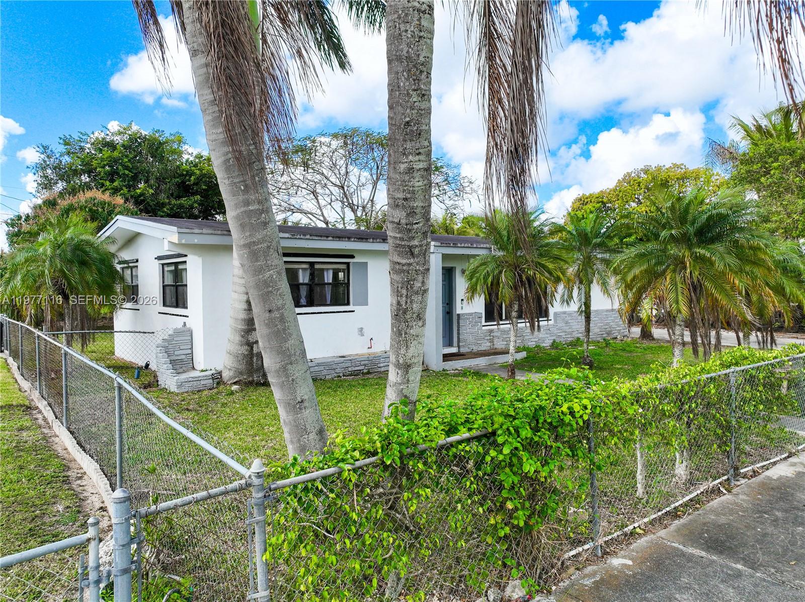 1610 NW 9th Ct Homestead, FL 33030