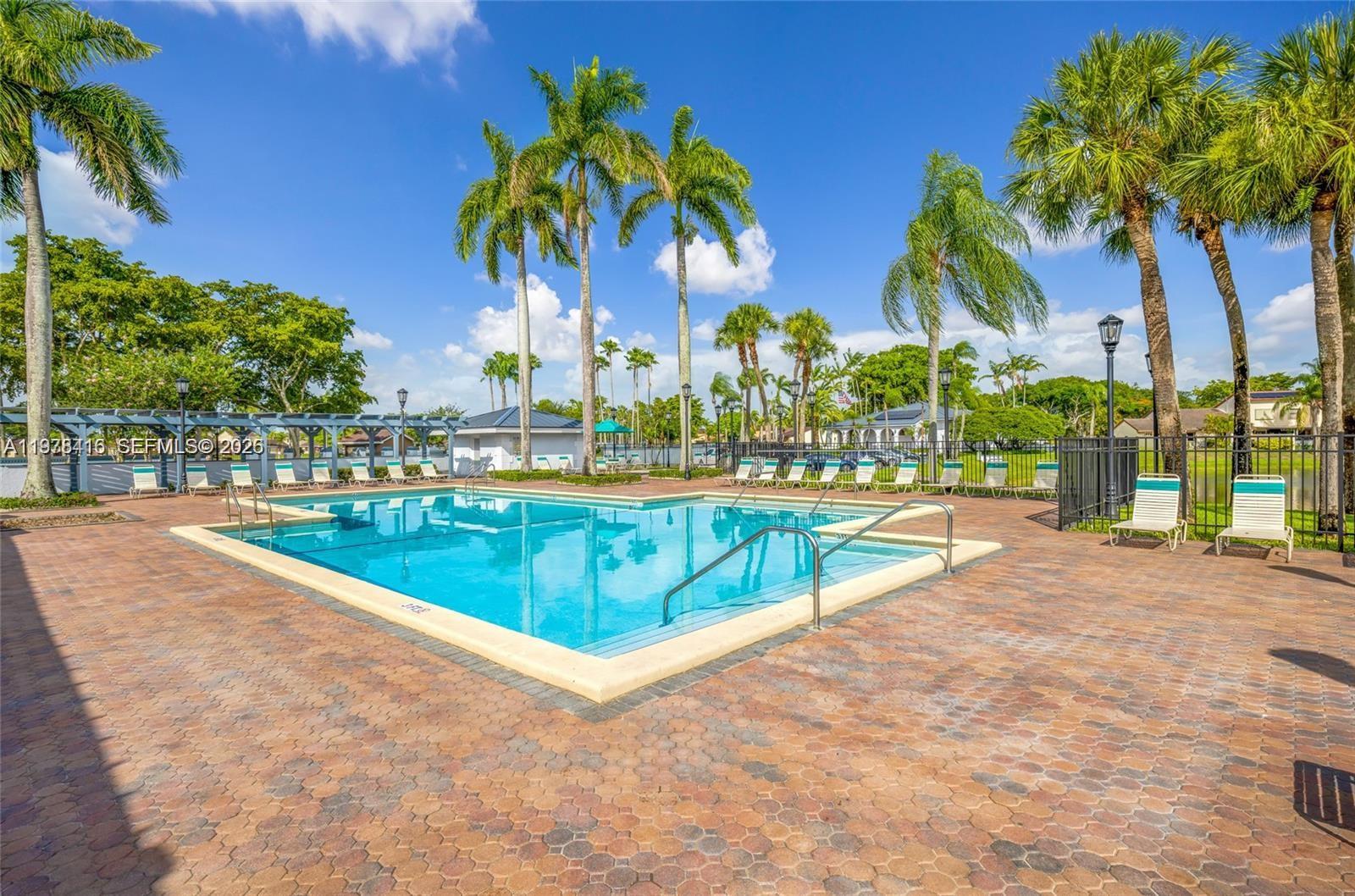 6273 NW 170th Ter Hialeah, FL 33015