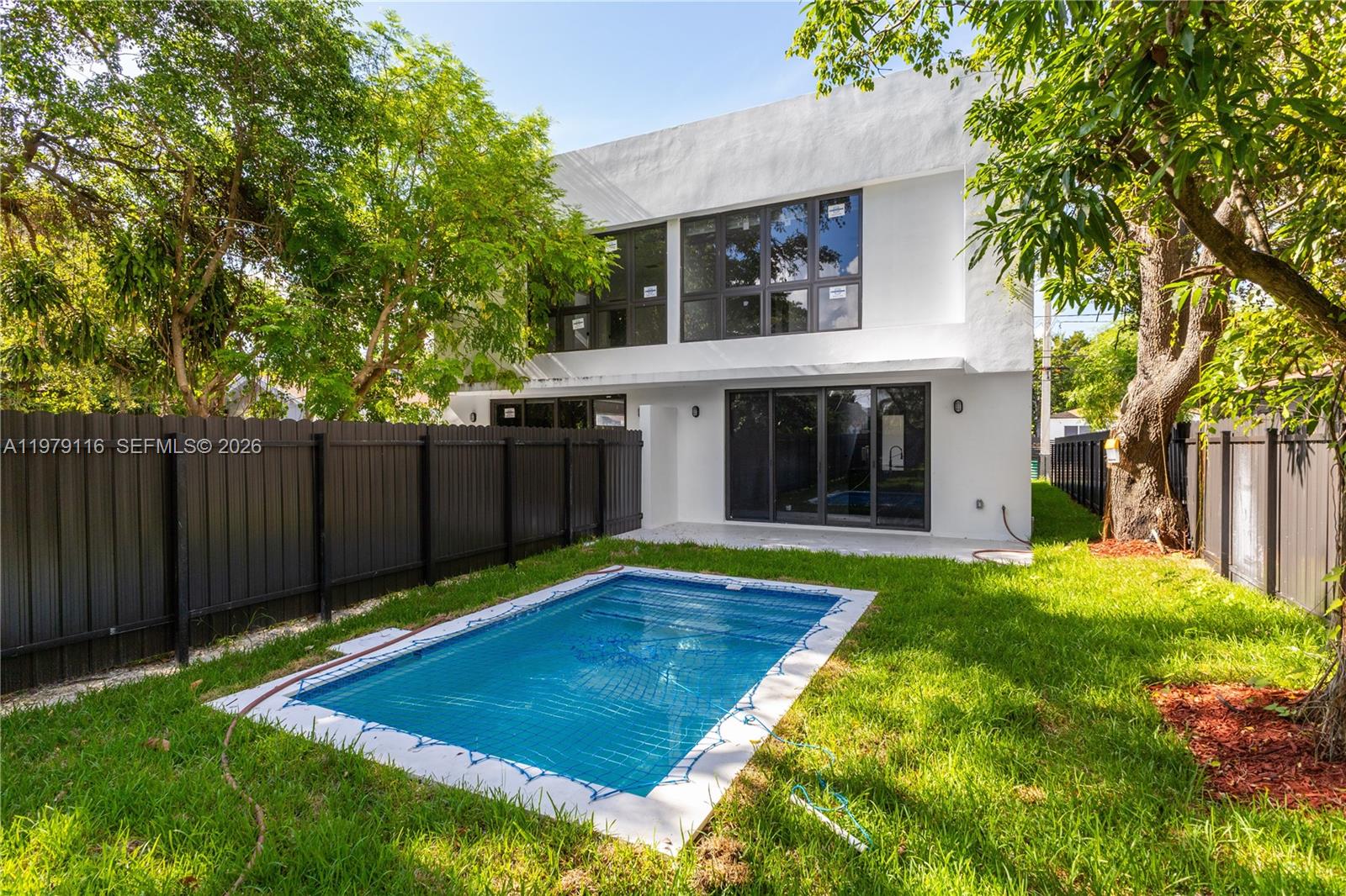 53 NW 52nd St Miami, FL 33127