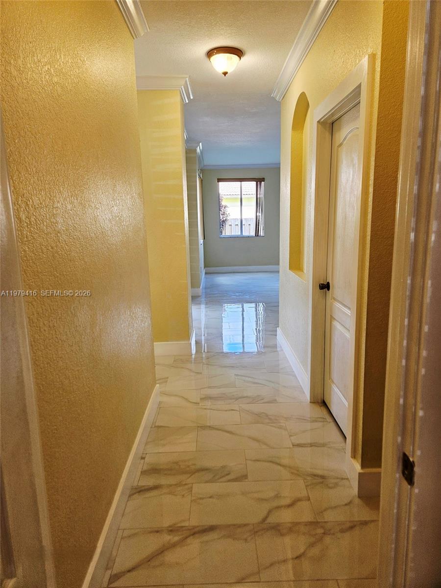 2864 SW 138th Path Miami, FL 33175